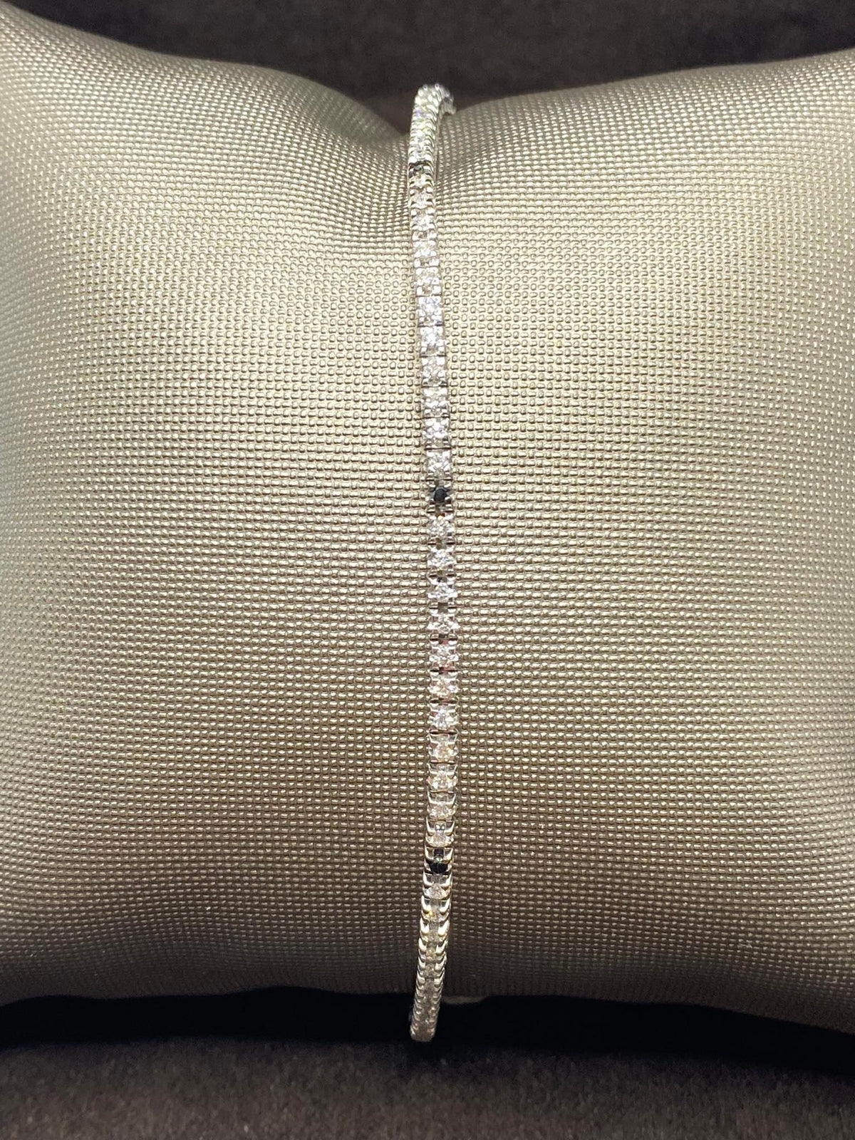 Tennis Crivelli in Oro 18KT e Diamanti Bianchi e Neri Ct 0.90