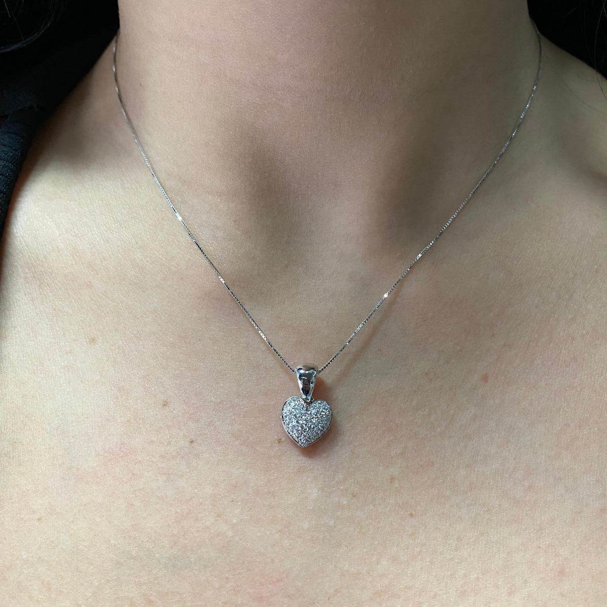 Collana a Cuore in Oro 18KT 18KT e Diamanti Ct. 0.35