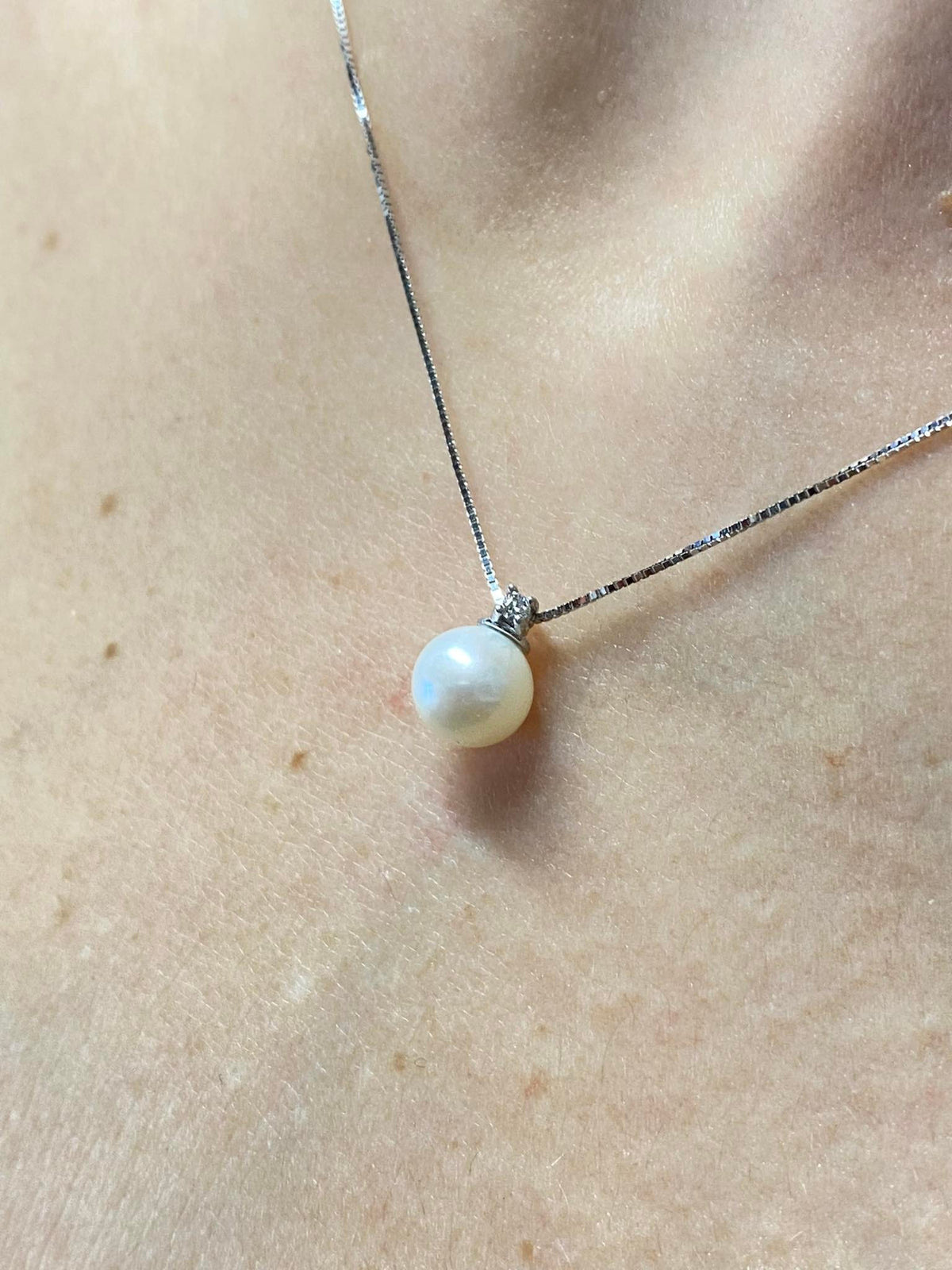 Collana Donna Oro 18KT con Diamante e Perla Naturale mm 6-6,5