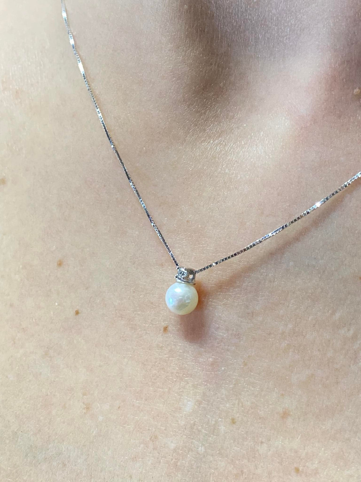 Collana Donna Oro 18KT con Diamante e Perla Naturale mm 5-5,5