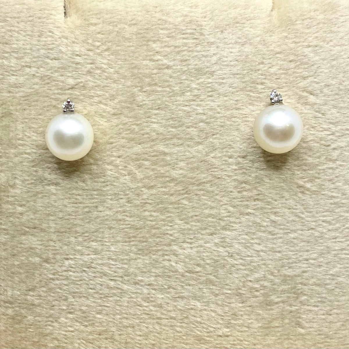 Orecchini Donna Oro 18KT con Diamanti e Perle Naturali mm 7,5-8