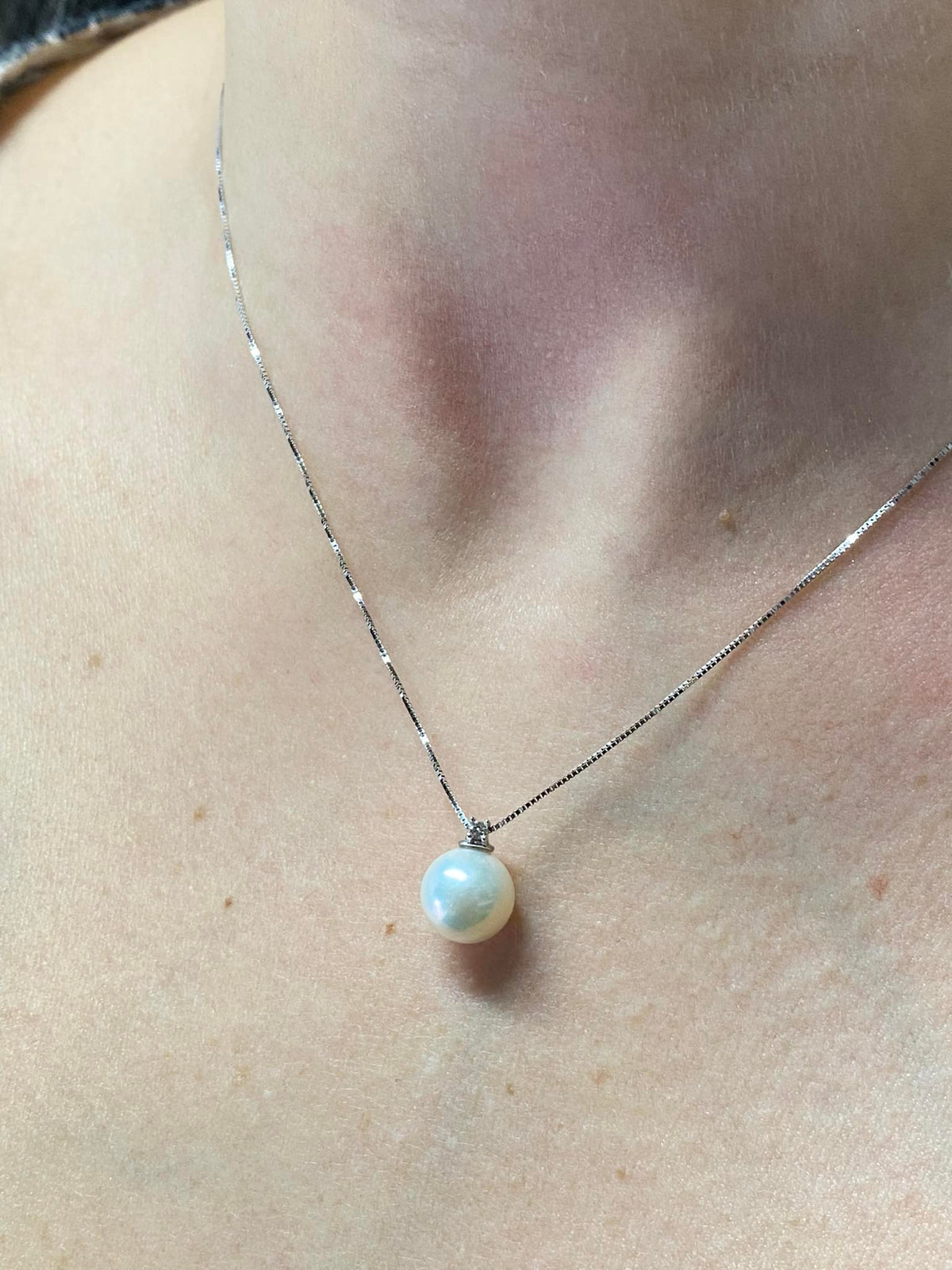 Collana Donna Oro 18KT con Diamante e Perla Naturale mm 8-8,5