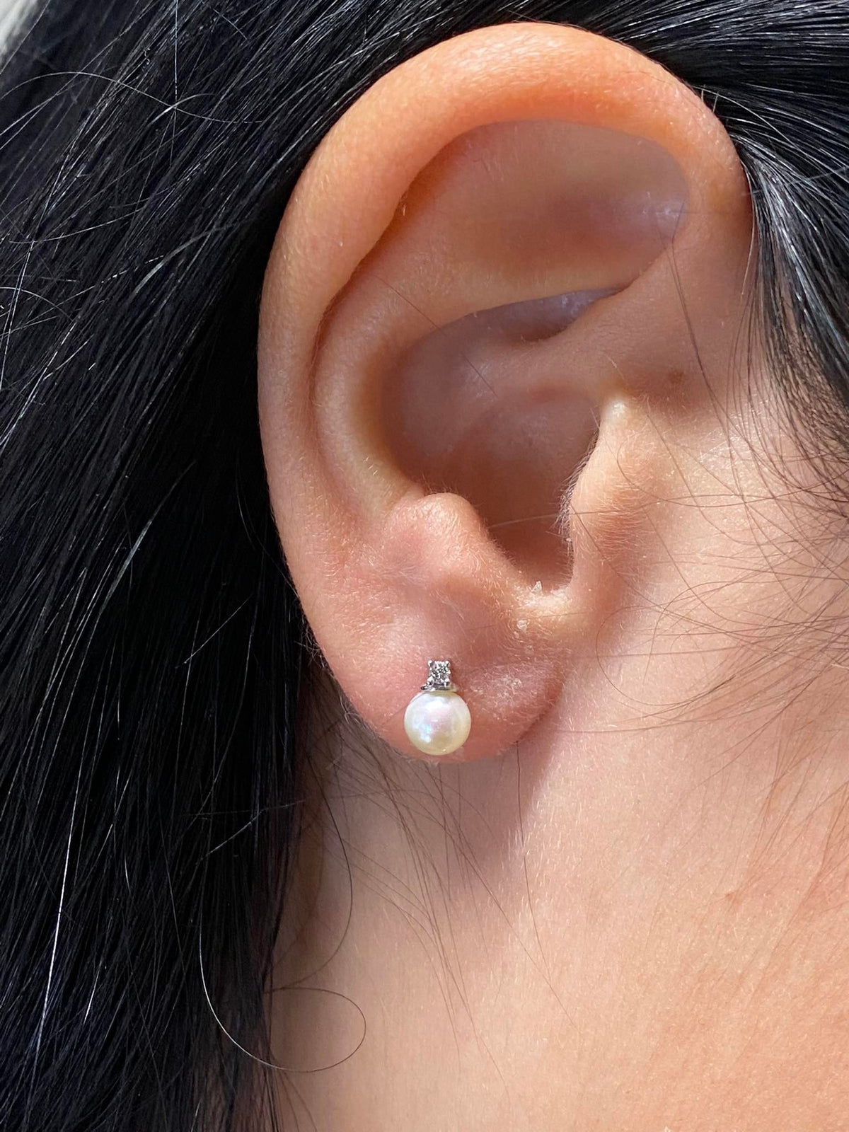 Orecchini Donna Oro 18KT con Diamanti e Perle Naturali mm 5-5,5