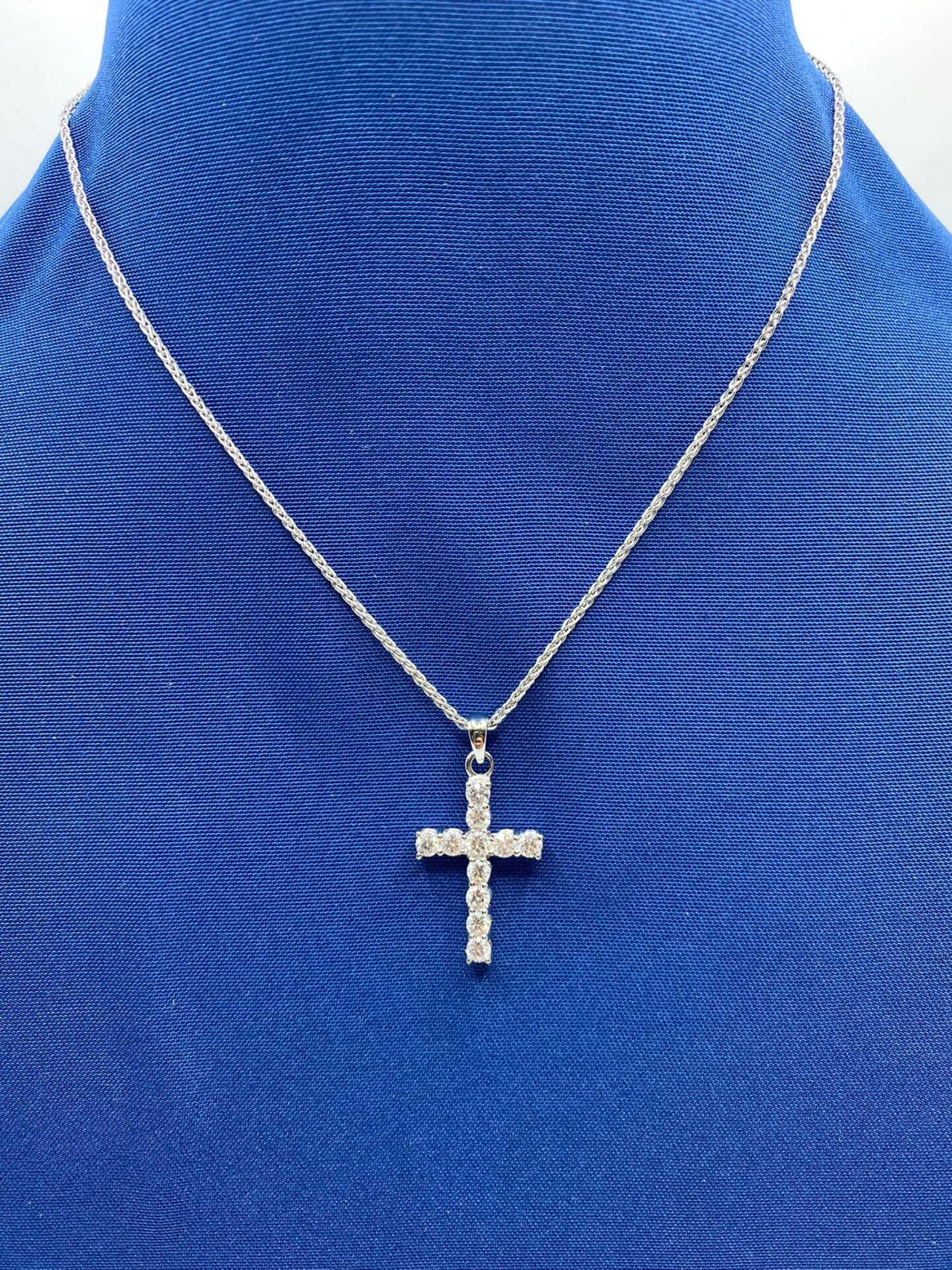 Collana Recarlo Con Croce in Oro 18KT 18KT e Diamanti Ct. 0,59