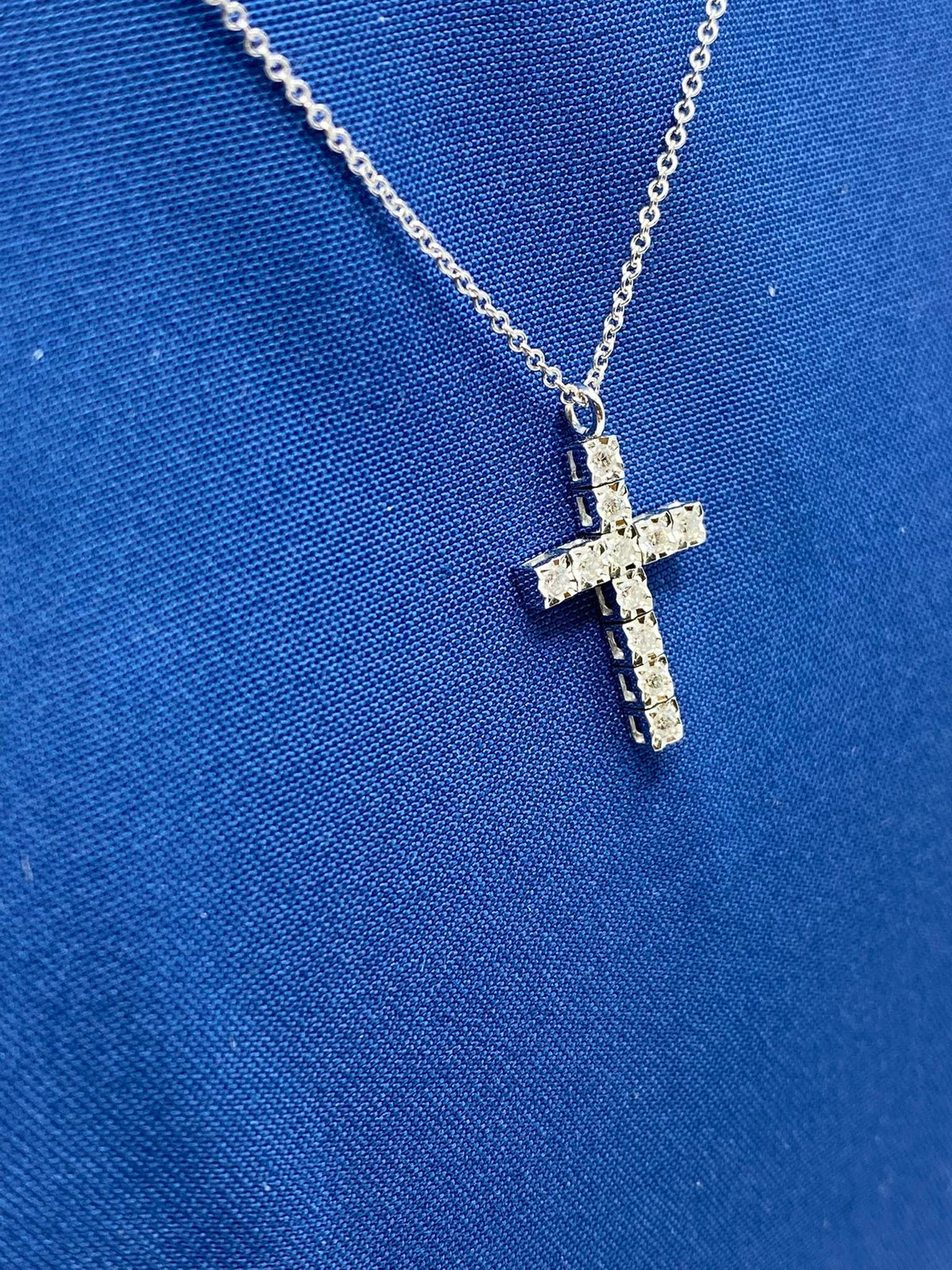 Collana Recarlo Con Croce in Oro 18KT 18KT e Diamanti Ct. 0,18
