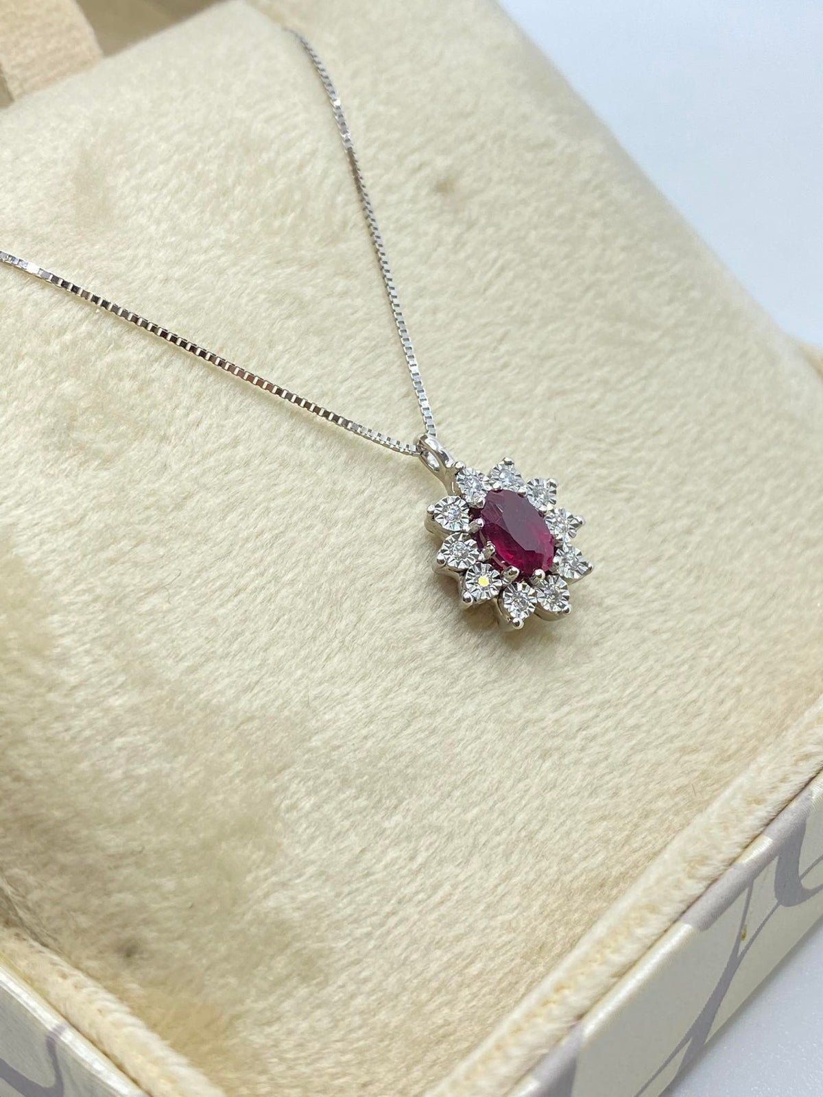 Collana Donna Oro 18KT con Diamanti e Rubino