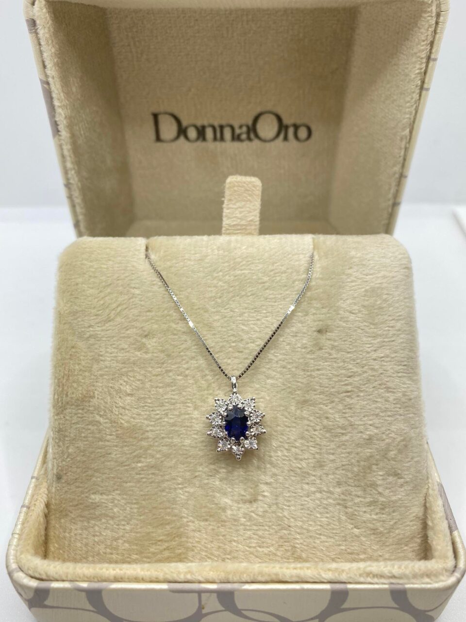 Collana Donna Oro 18KT con Zaffiro e Diamanti