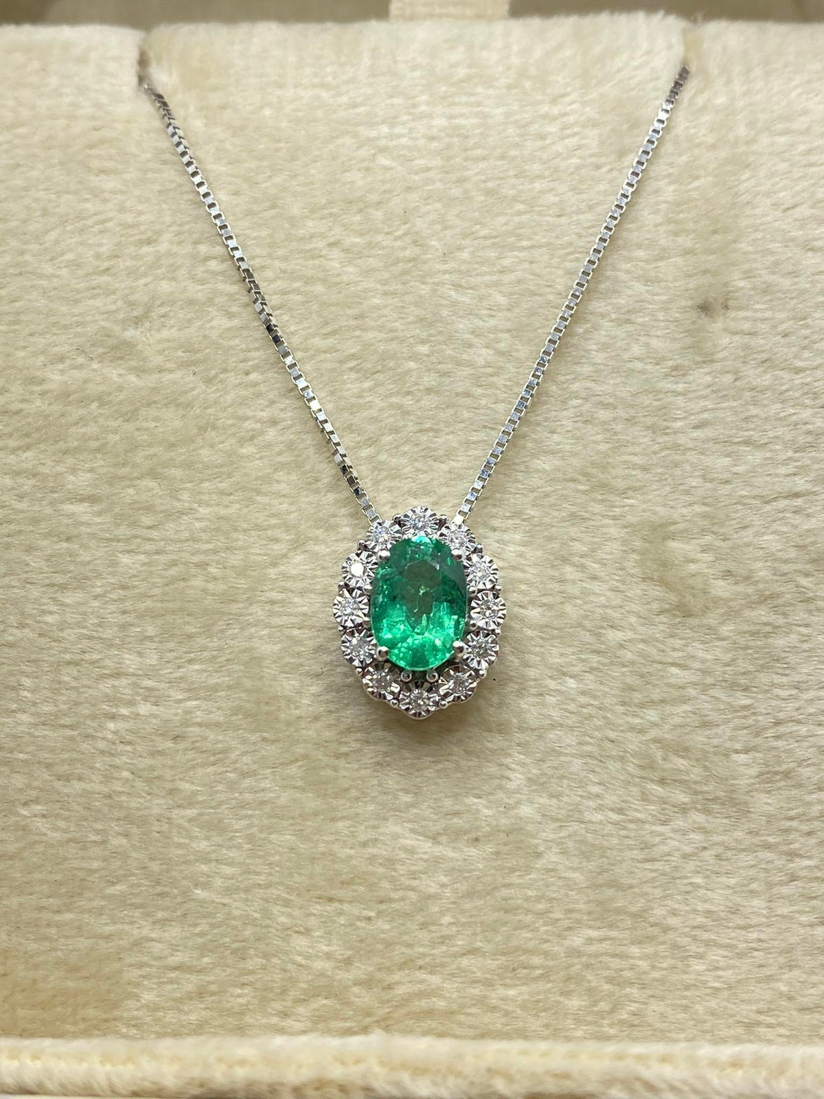 Collana Donna Oro 18KT con Diamanti e Smeraldo