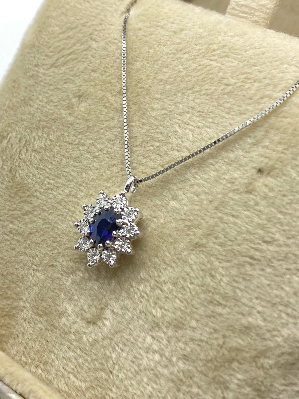 Collana Donna Oro 18KT con Zaffiro e Diamanti