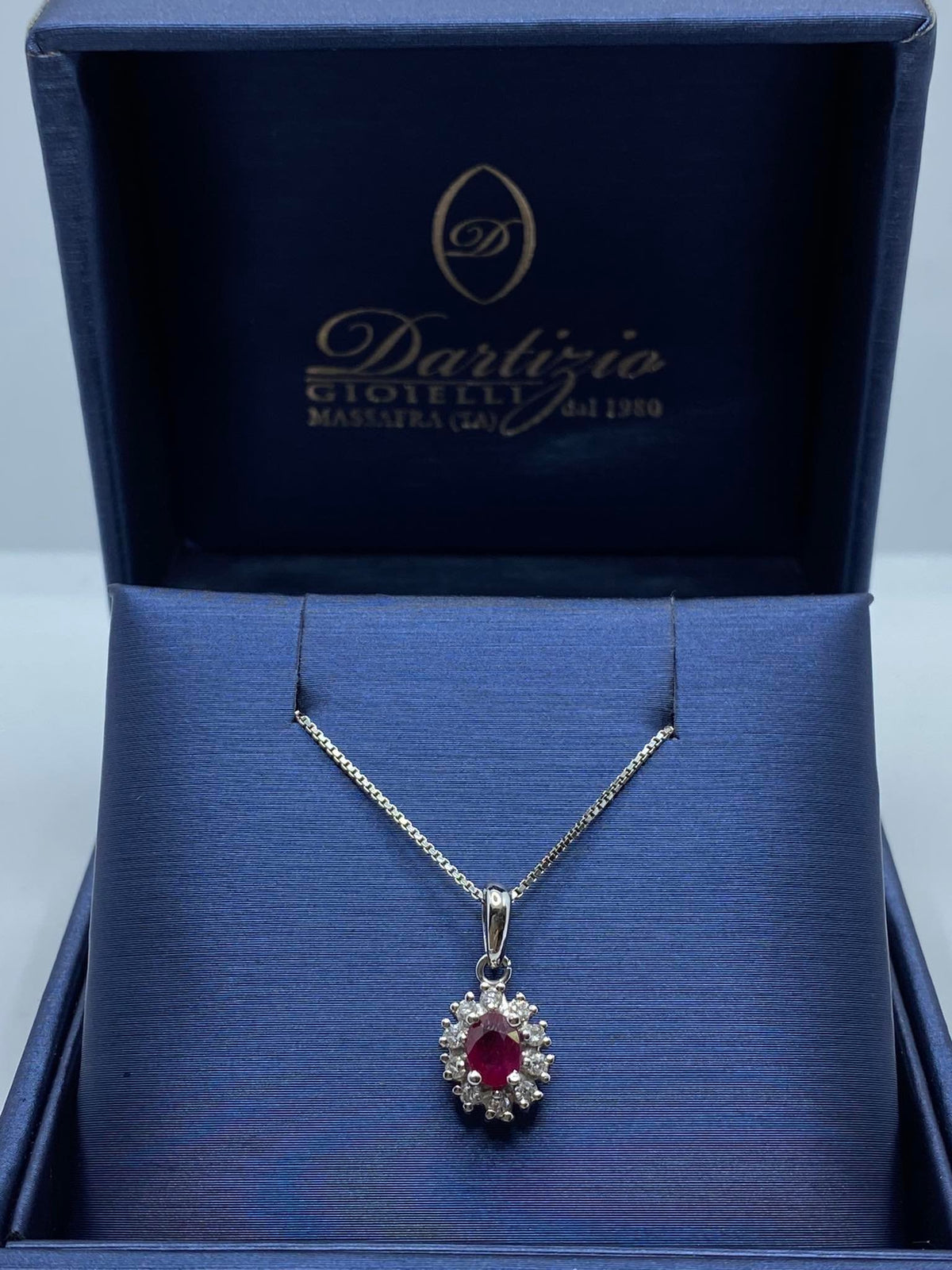 Collana in Oro 18KT 18KT con Diamanti e Rubino
