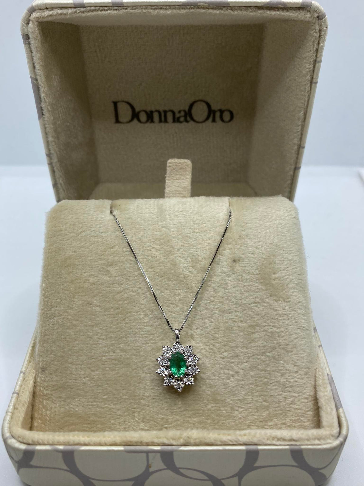 Collana Donna Oro 18KT con Smeraldo e Diamanti