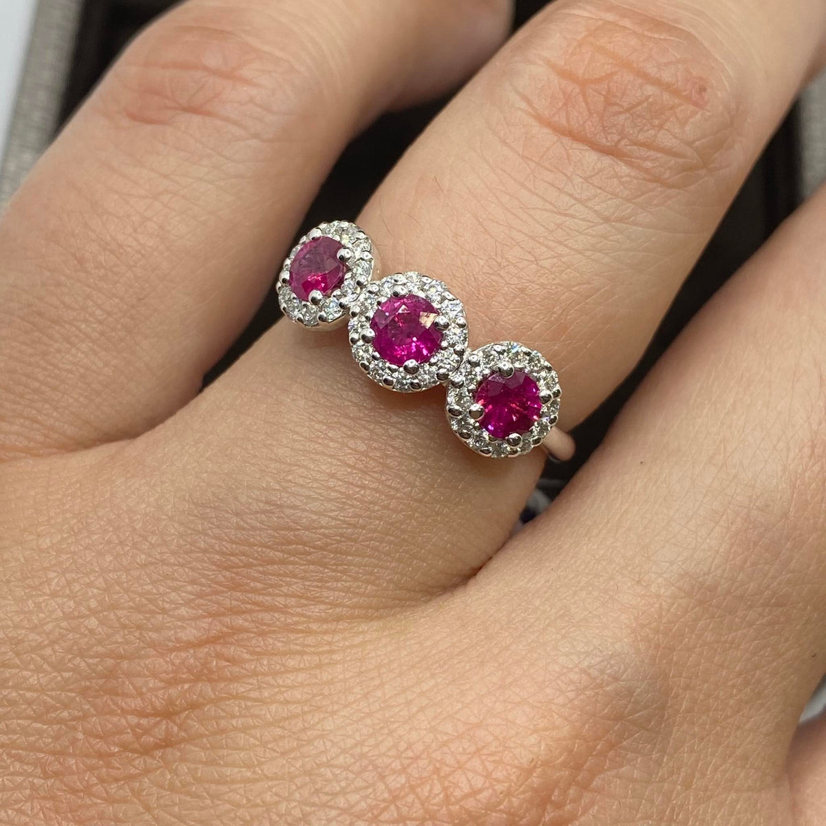 Anello Donna Trilogy Crivelli con Rubini Ct 0.77 e Diamanti