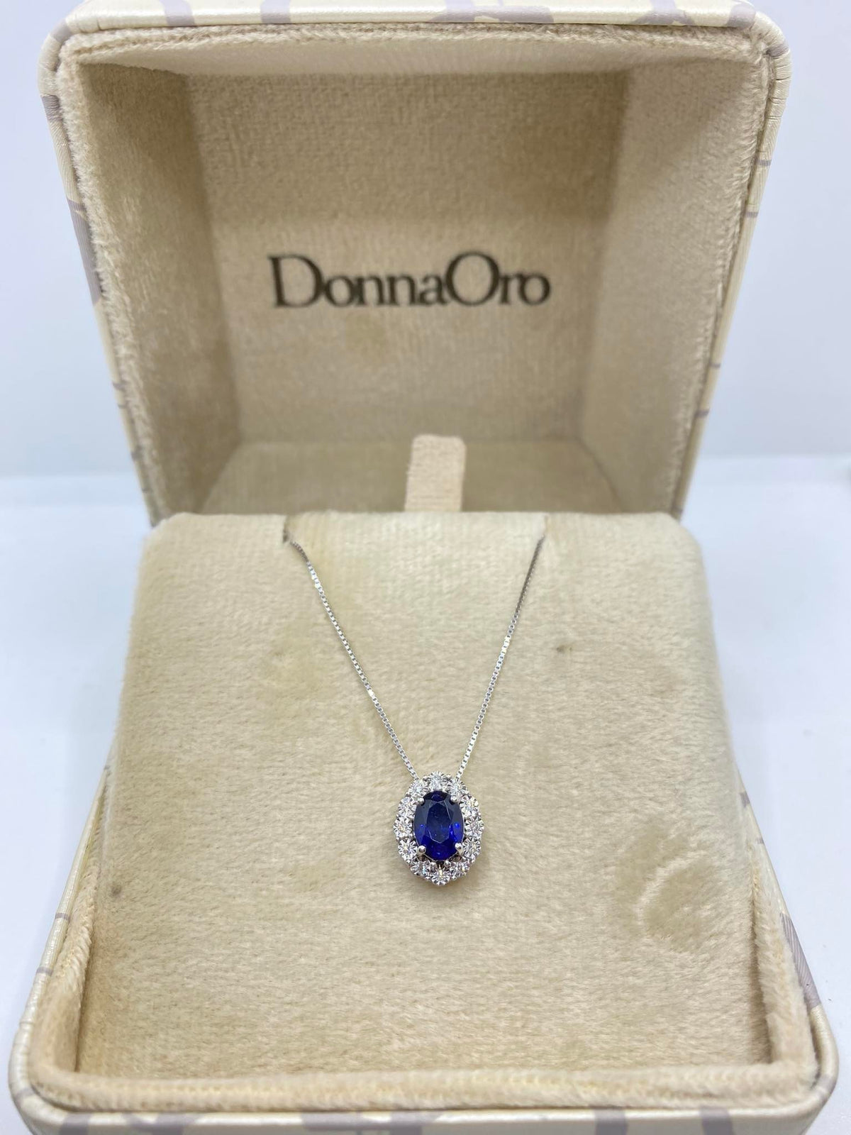 Collana Donna Oro 18KT con Zaffiro ct 1.40 e Diamanti