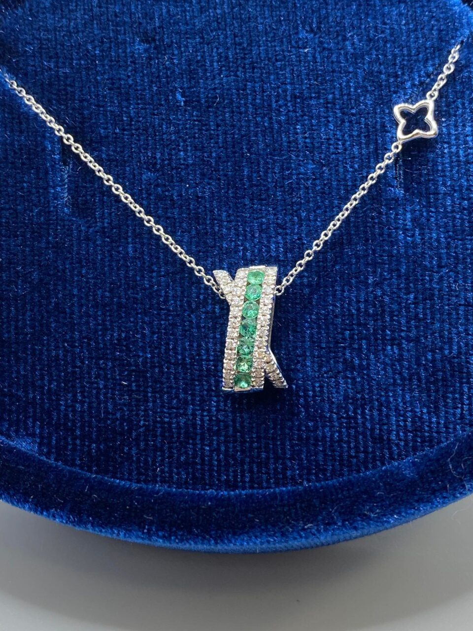 Collana Recarlo Deco’ con Diamanti e Smeraldo Ct 0.19