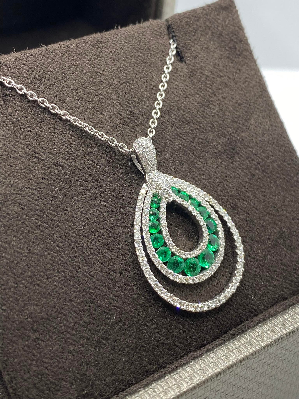 Collana Donna a Goccia Crivelli con Smeraldo e Diamanti