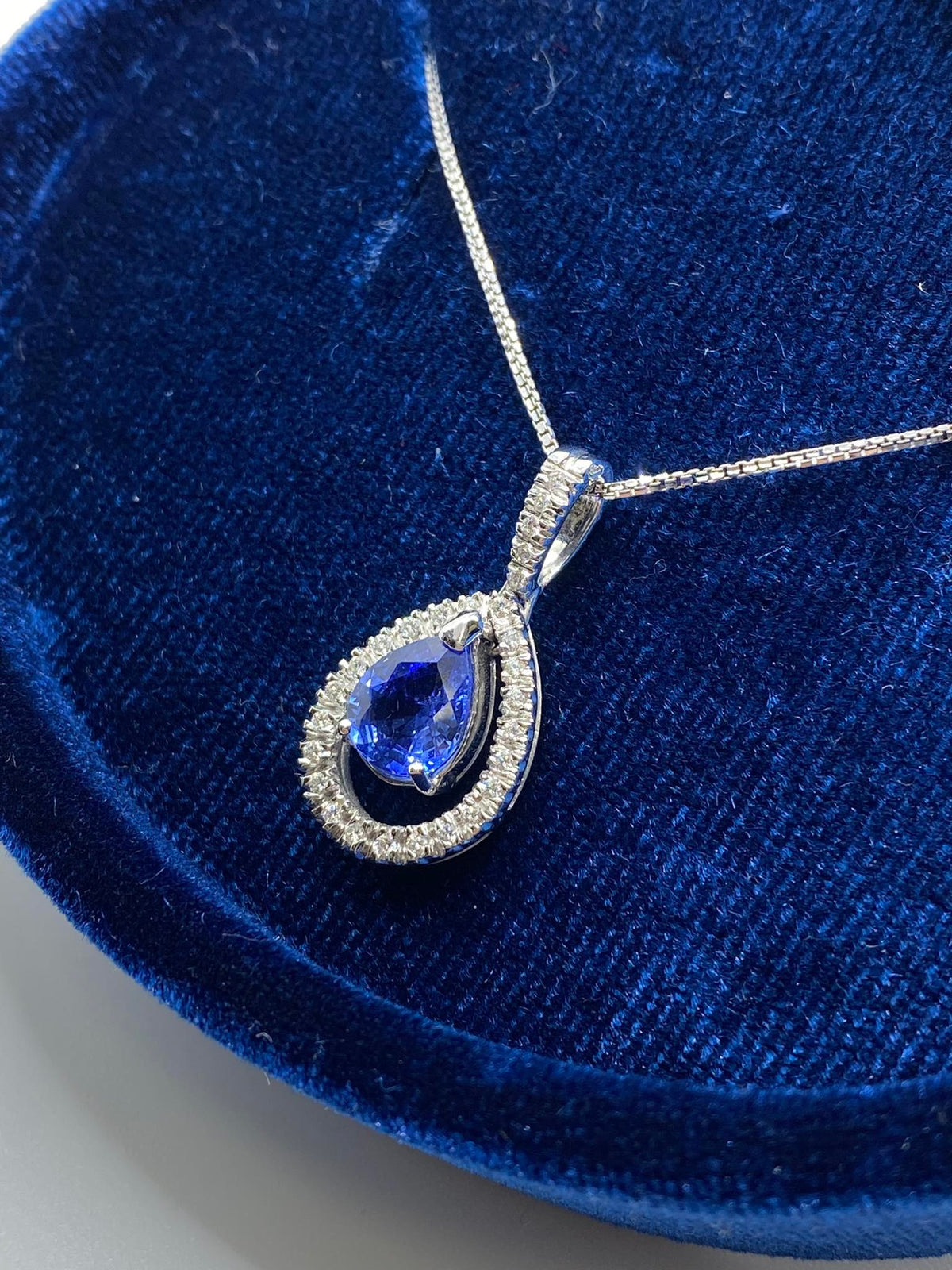 Collana Recarlo a Goccia con Diamanti e Zaffiro Ct 1,53