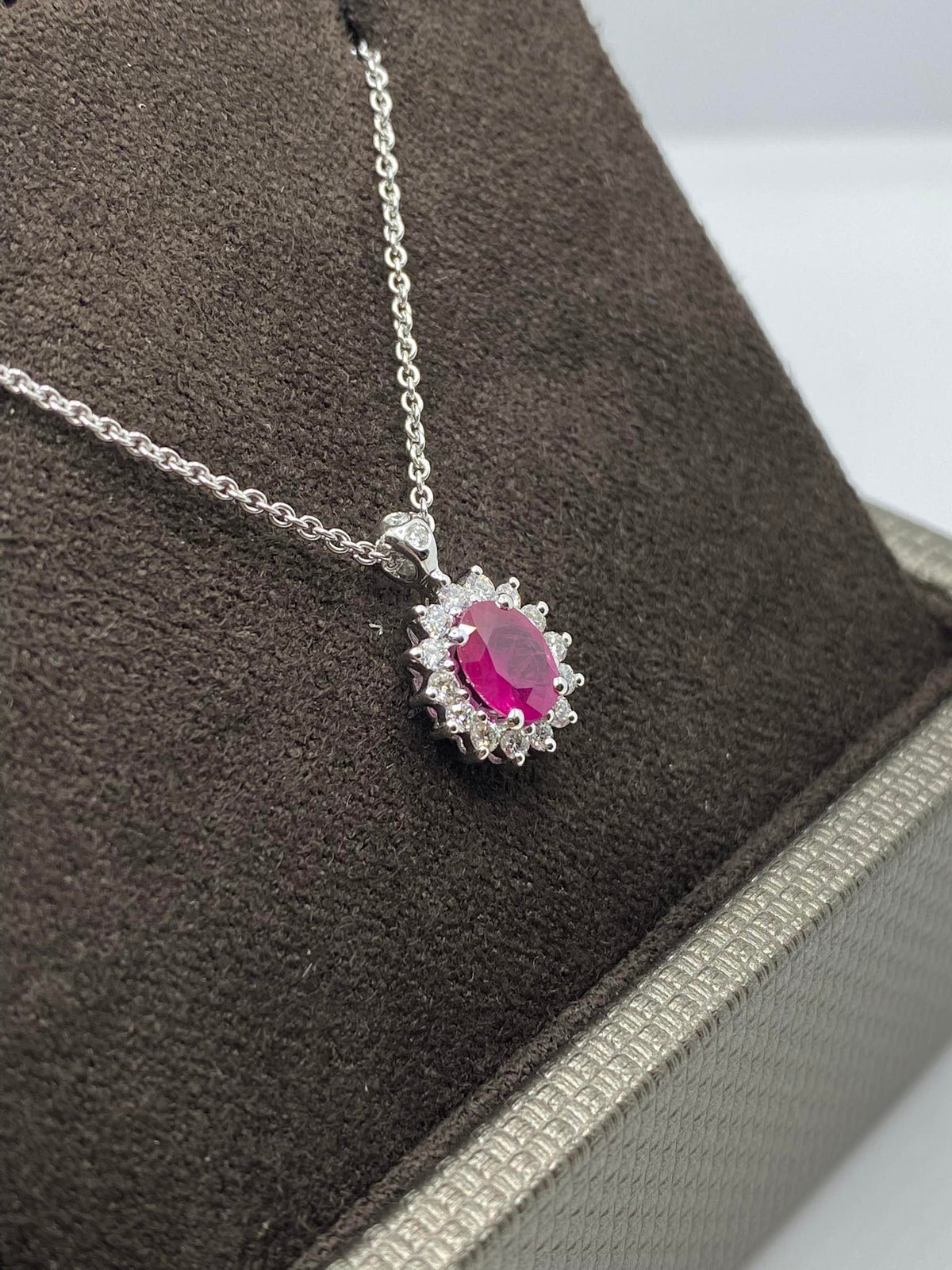 Collana Donna Crivelli con Diamanti e Rubino CT 0,64