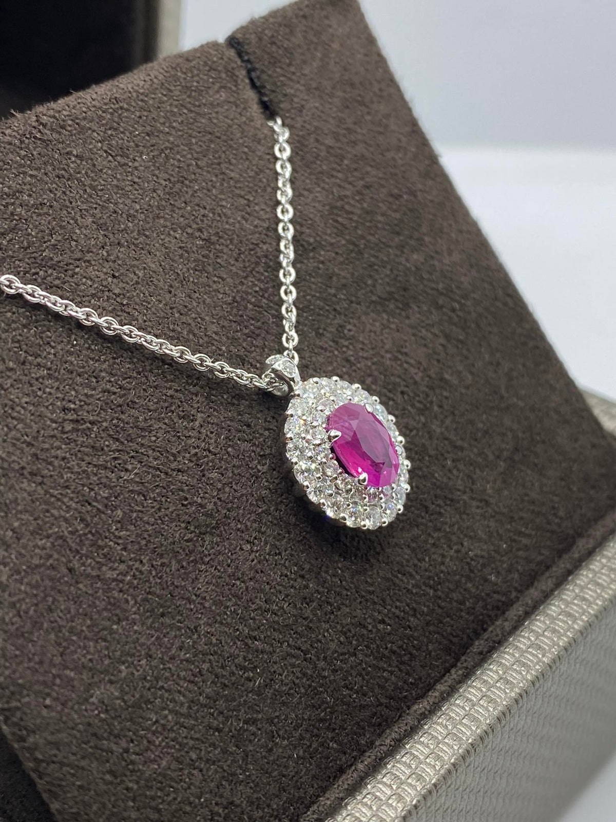 Collana Donna Crivelli con Diamanti e Rubino CT 1,04