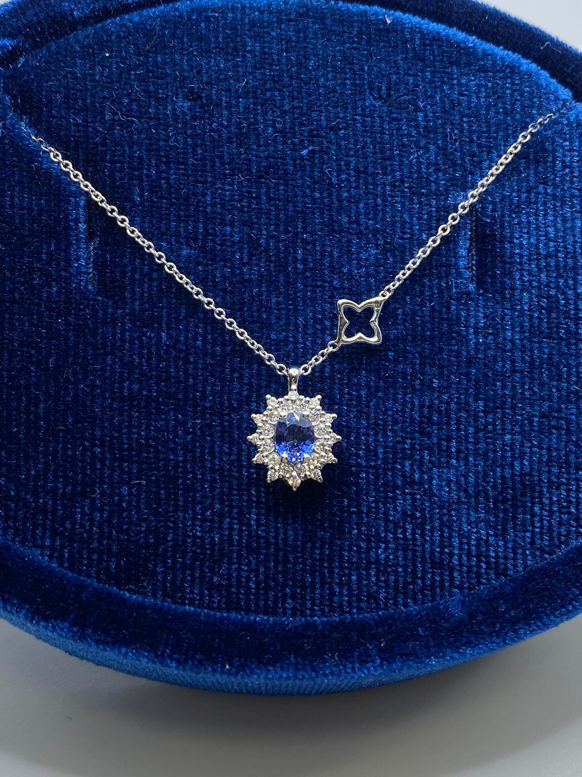 Collana Donna Recarlo con Zaffiro ct 0.44 e Diamanti