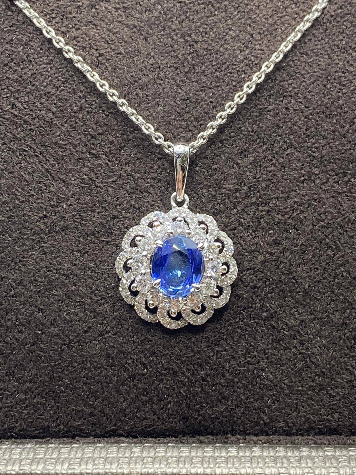 Collana Donna Crivelli con Diamante e Zaffiro Ct 0,68