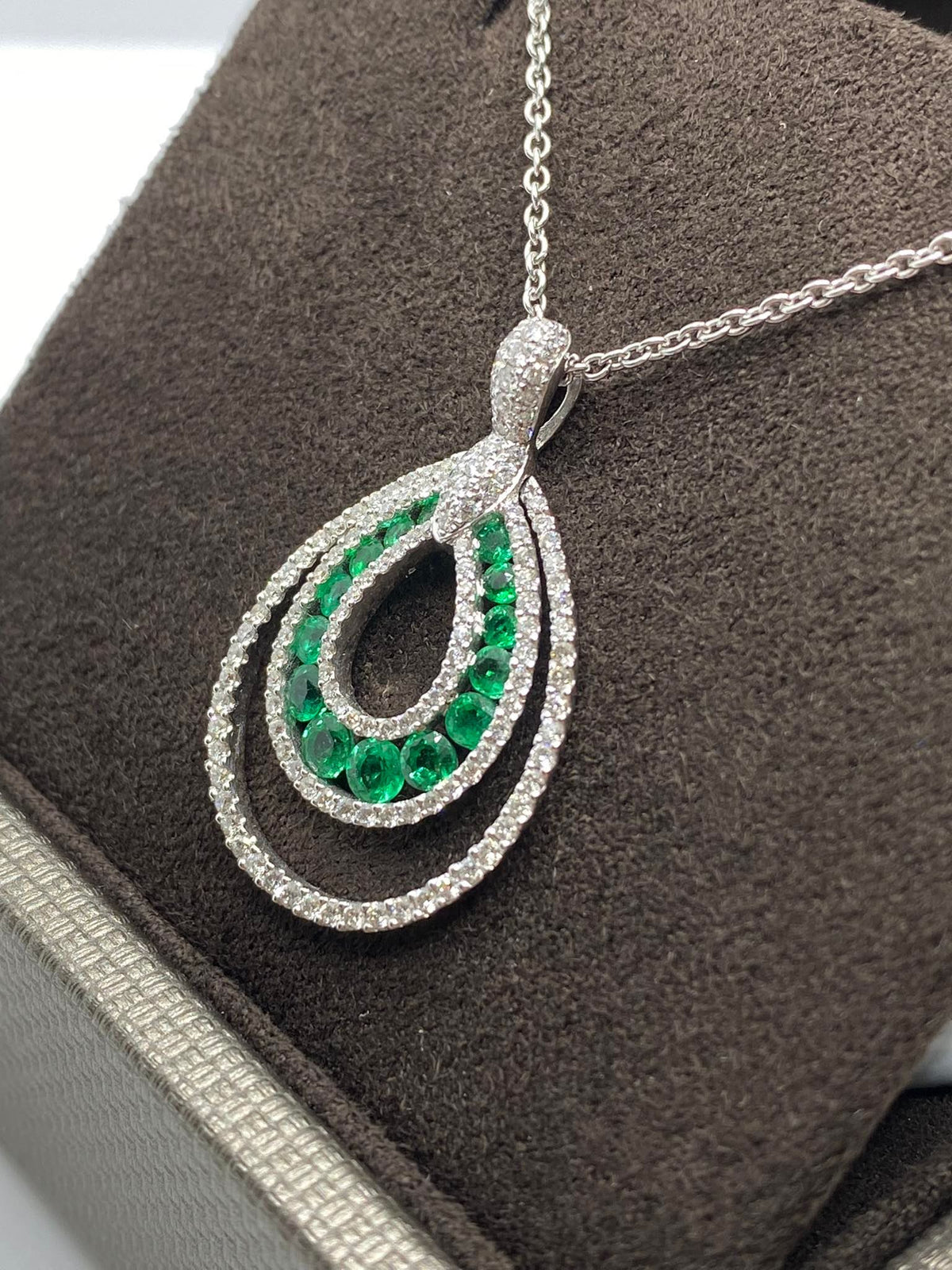Collana Donna a Goccia Crivelli con Smeraldo e Diamanti