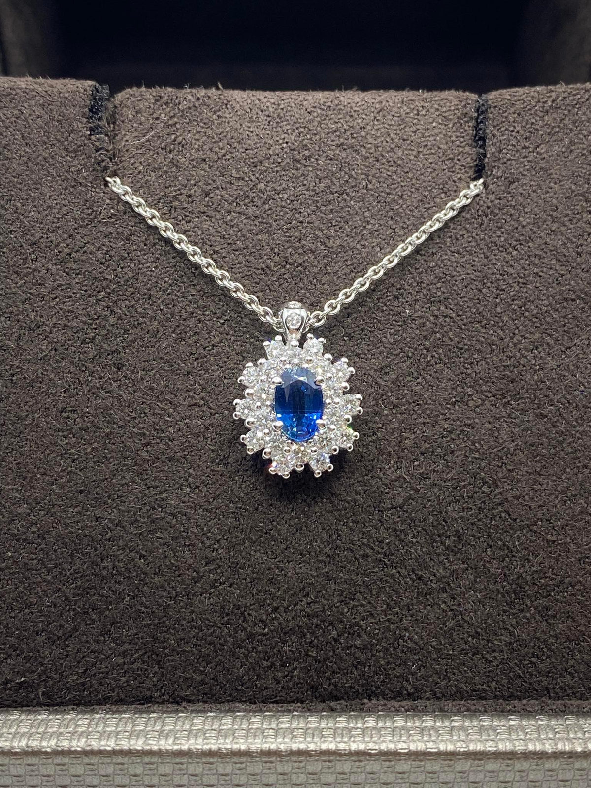 Collana Donna Crivelli con Diamante e Zaffiro Ct 0,61