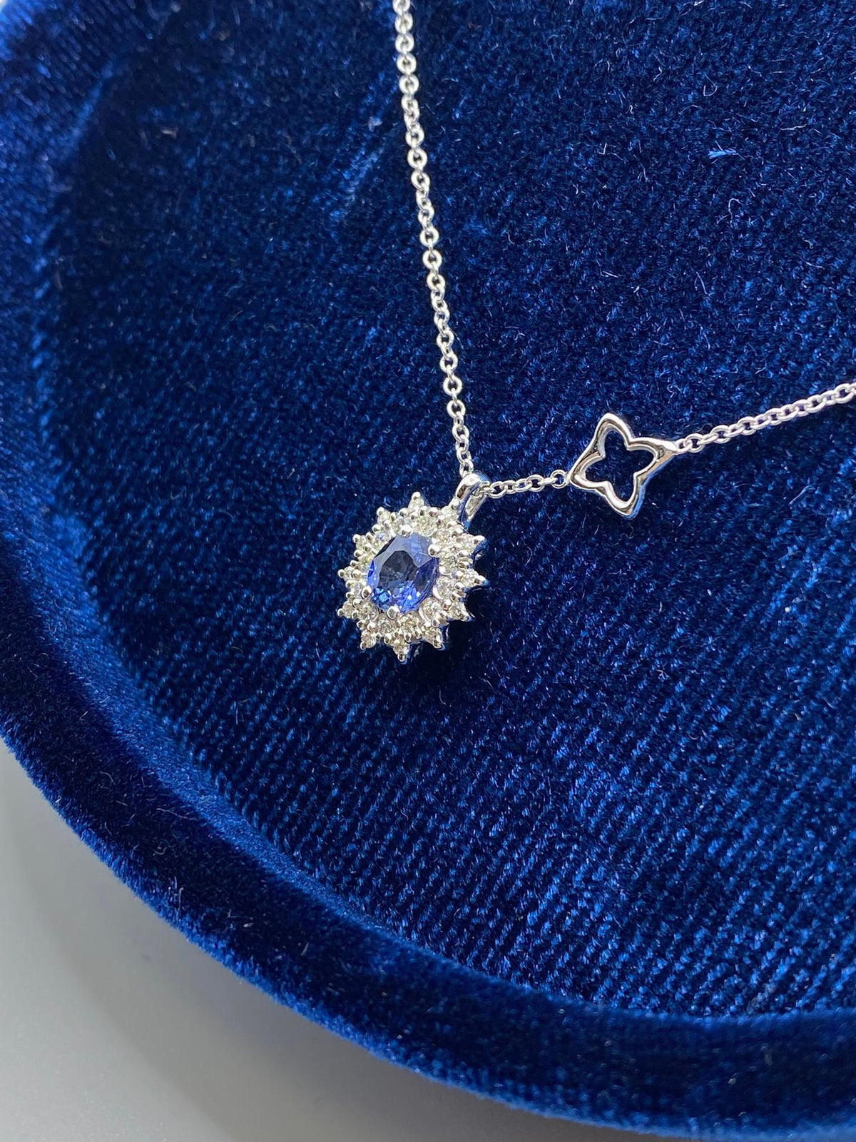 Collana Donna Recarlo con Zaffiro ct 0.44 e Diamanti