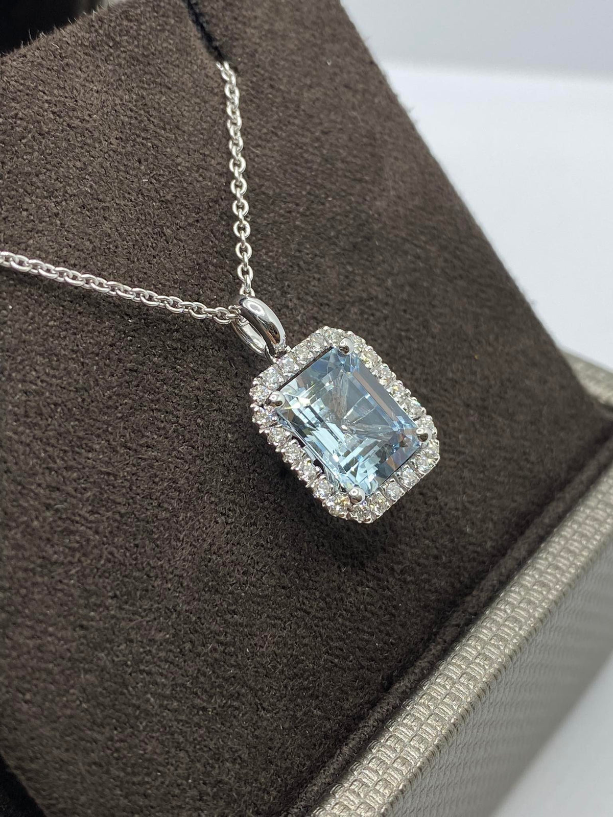 Collana Donna Crivelli con Diamanti e Acquamarina Ct. 2,91
