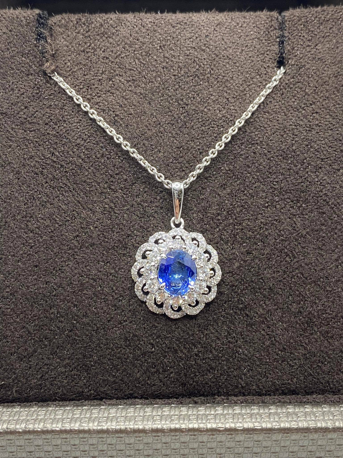 Collana Donna Crivelli con Diamante e Zaffiro Ct 0,68