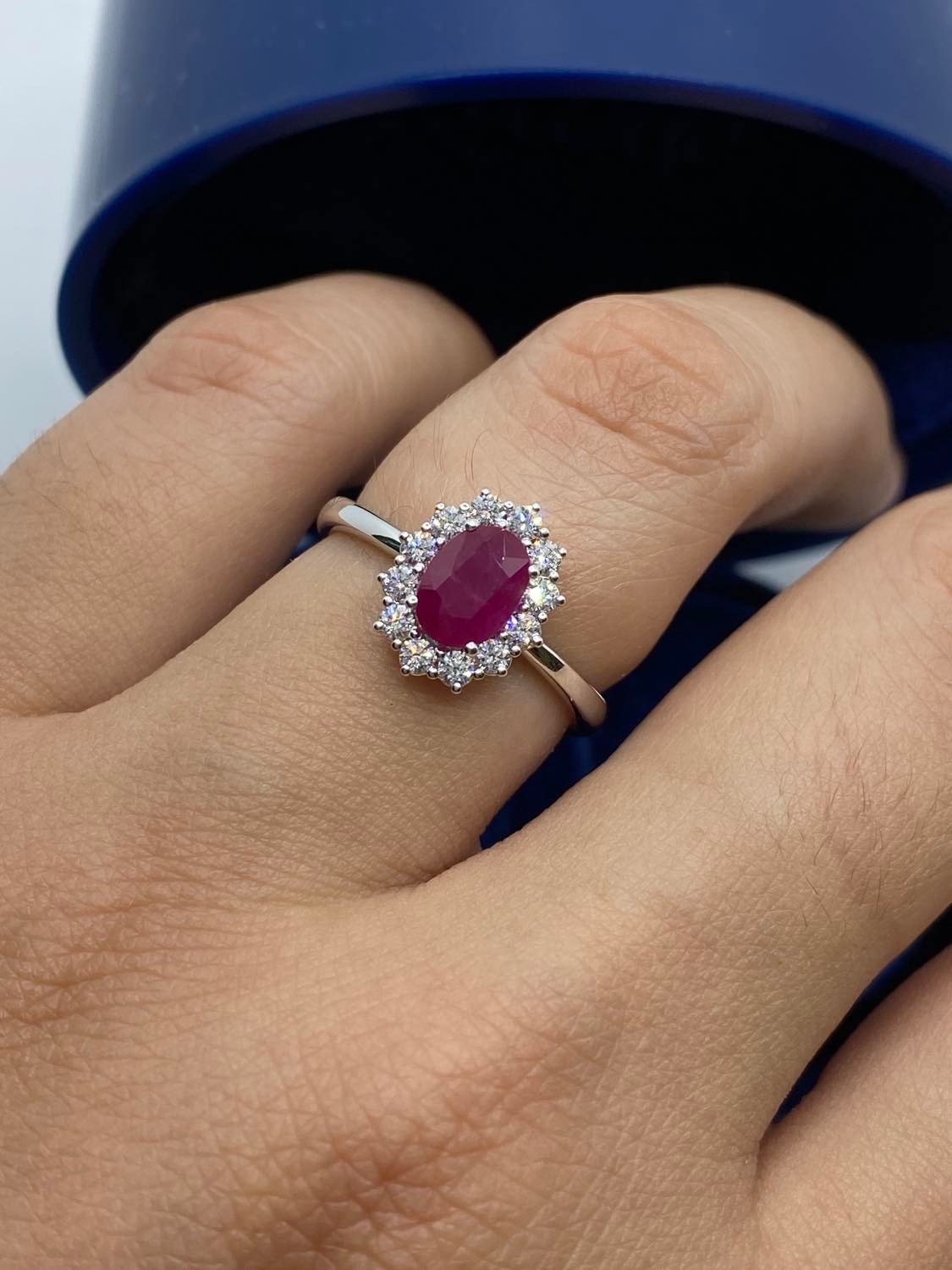 Anello Recarlo con Diamanti e Rubino Ct 0,86