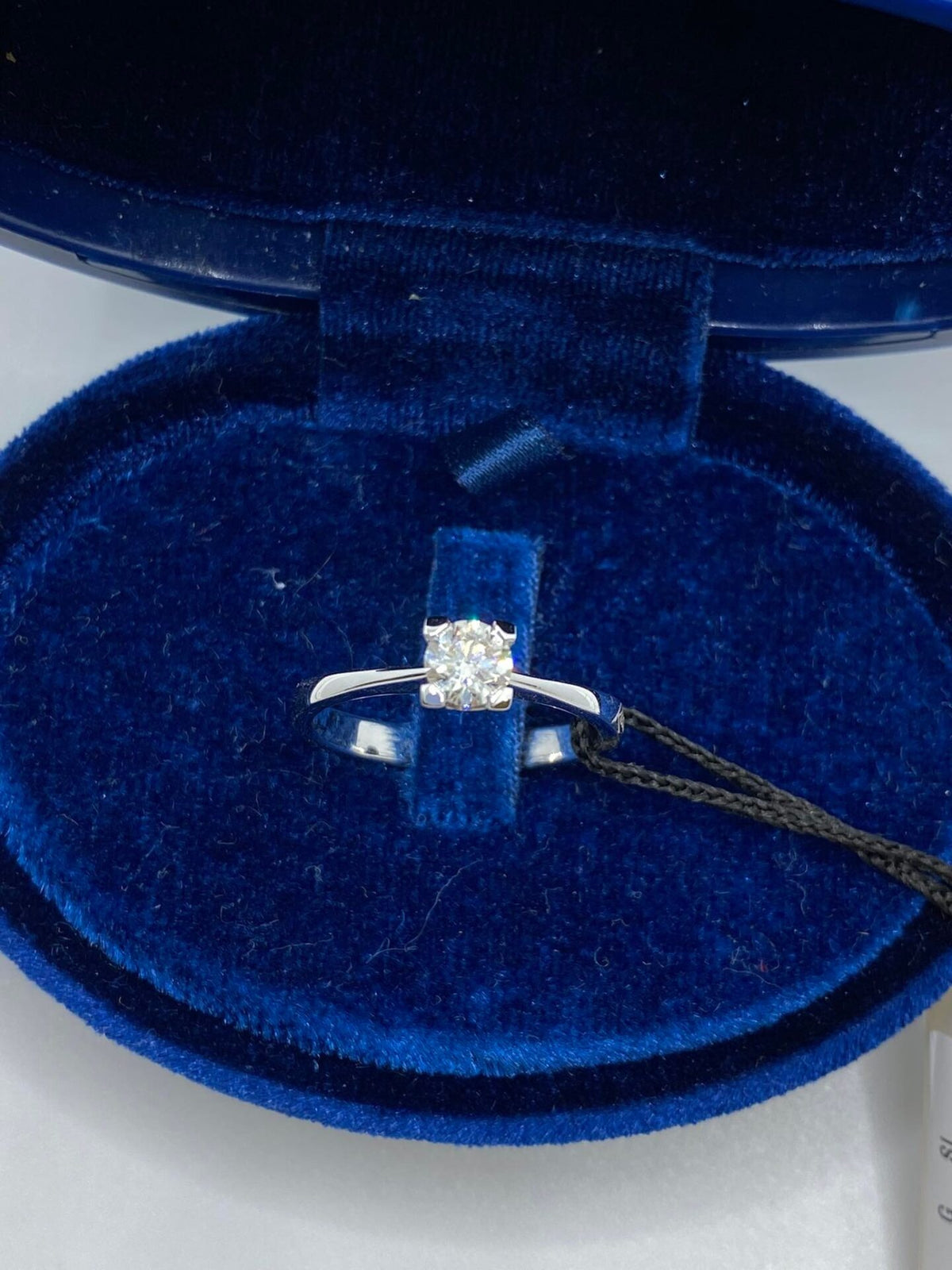 Anello Solitario Recarlo Maria Teresa Ct 0.42 – R30SO100