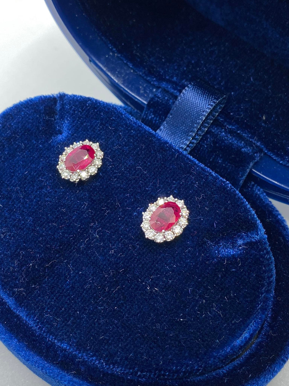 Orecchini Donna Recarlo con Diamanti e Rubini Ct.1.06