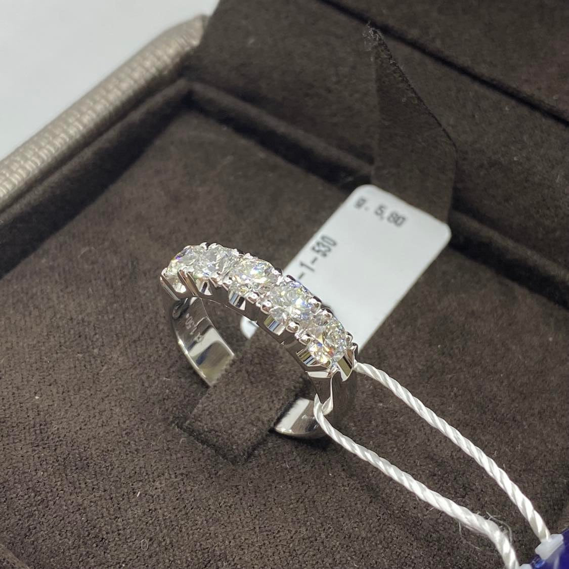 Anello Crivelli Veretta a 5 Pietre in Oro 18KT 18KT e Diamanti Ct 1.50