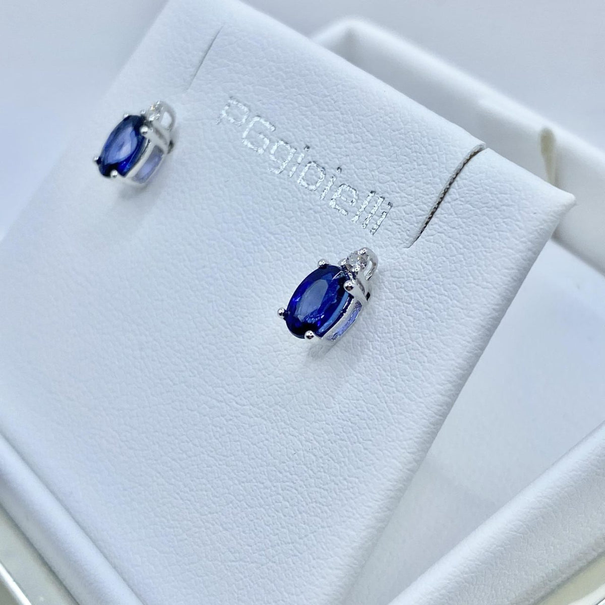 Orecchini Pg Gioielli in Oro 18KT con Zaffiri Ct. 1,12 e Diamanti
