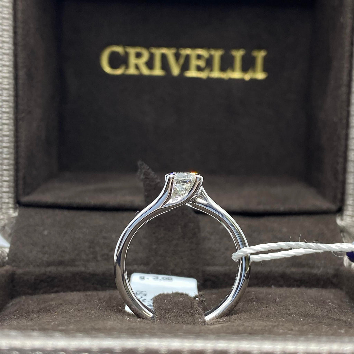 Anello Crivelli Solitario in Oro 18KT e Diamante IGI Ct 0.56