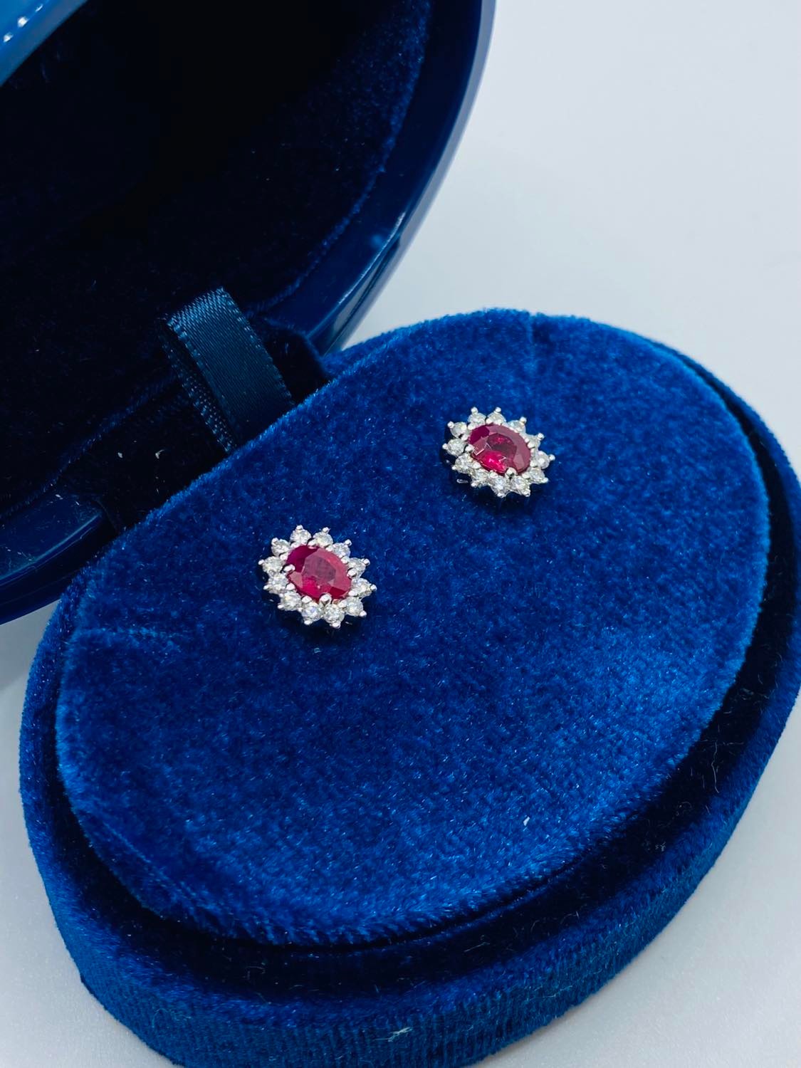 Orecchini Donna Recarlo con Diamanti e Rubini Birmani Ct. 0.77
