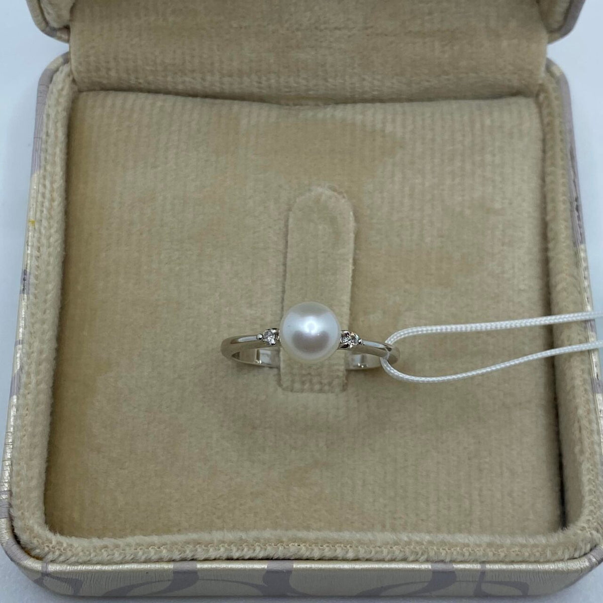 Anello Donna Oro 18KT con Diamanti e Perla mm. 6-6,5