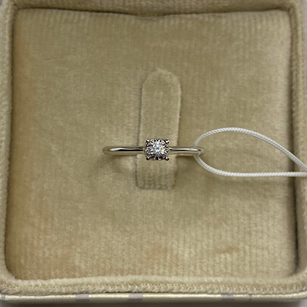 Anello Solitario Donna Oro 18KT con Diamante Ct 0.08