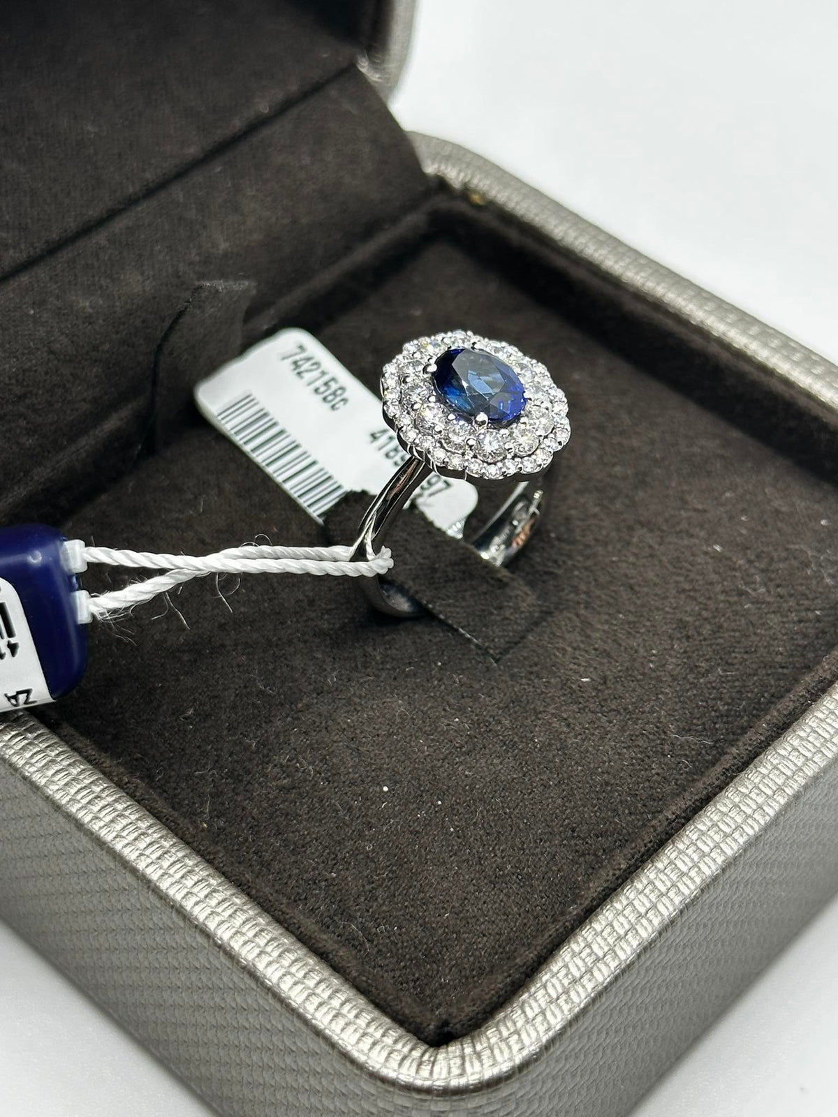 Anello Donna Crivelli con Diamanti e Zaffiro Ct. 1,54