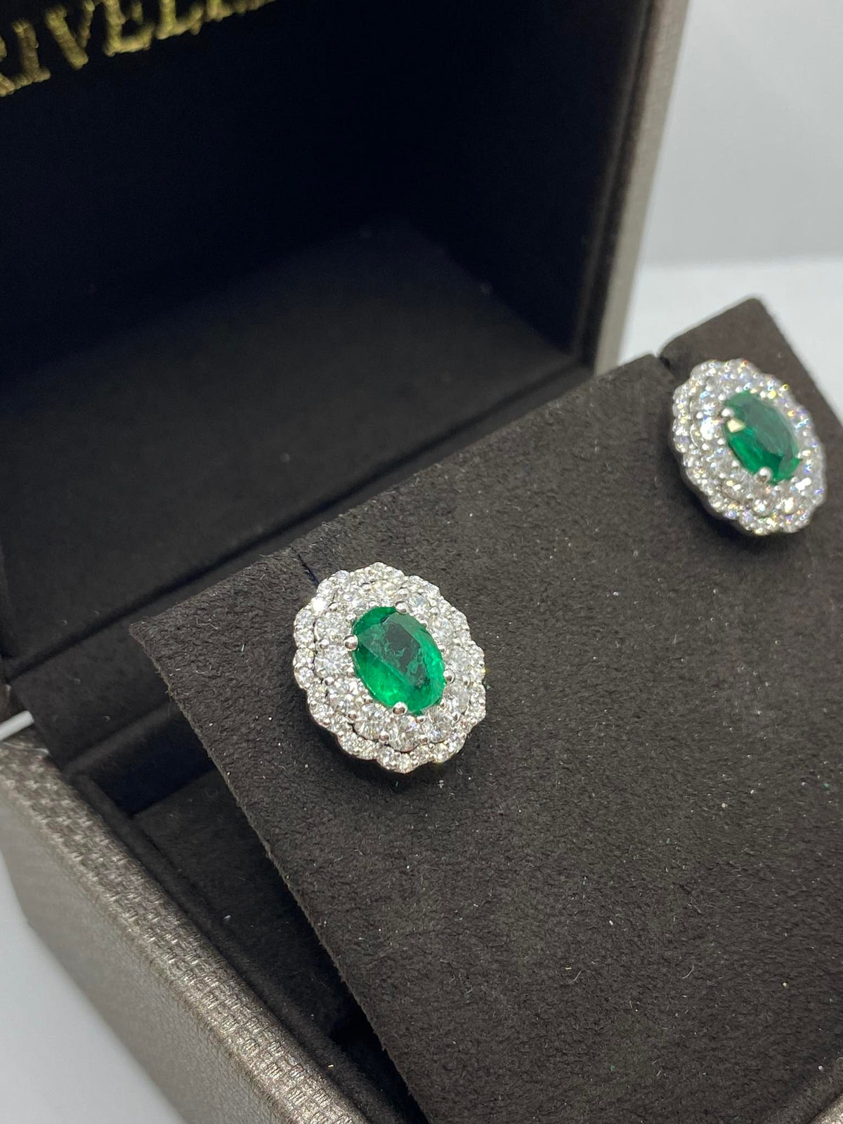 Orecchini Crivelli con Smeraldi Ct. 2,25 e Diamanti