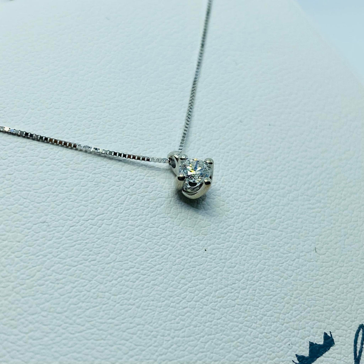Collana Punto Luce Donna Miluna in Oro 18KT e Diamanti Ct. 0,18