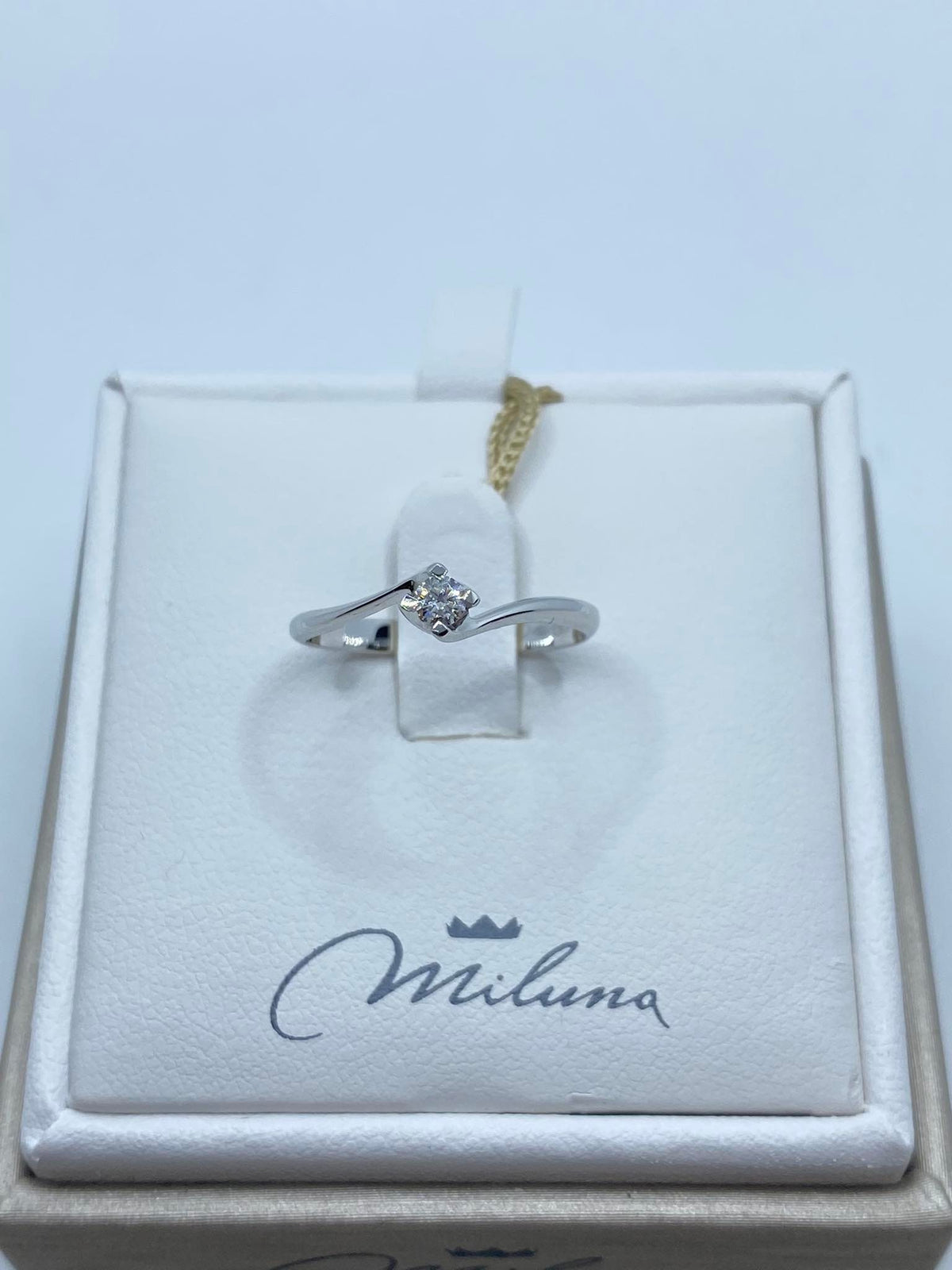 Anello Solitario Donna Miluna in Oro 18KT e Diamanti Ct. 0,10