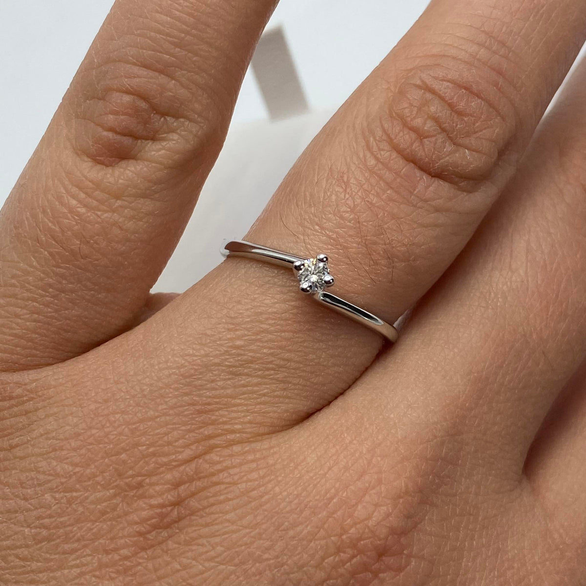 Anello Solitario Donna Miluna in Oro 18KT e Diamanti Ct. 0,10