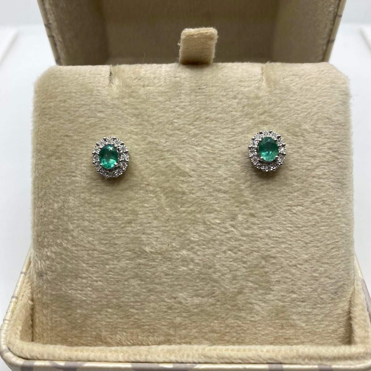 Orecchini Donna Oro 18KT con Smeraldi Ct 0.70 e Diamanti