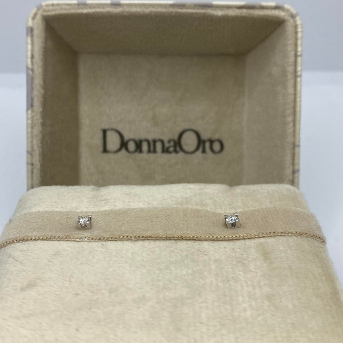 Orecchini Punto Luce Donna Oro 18KT con Diamante Ct 0.12