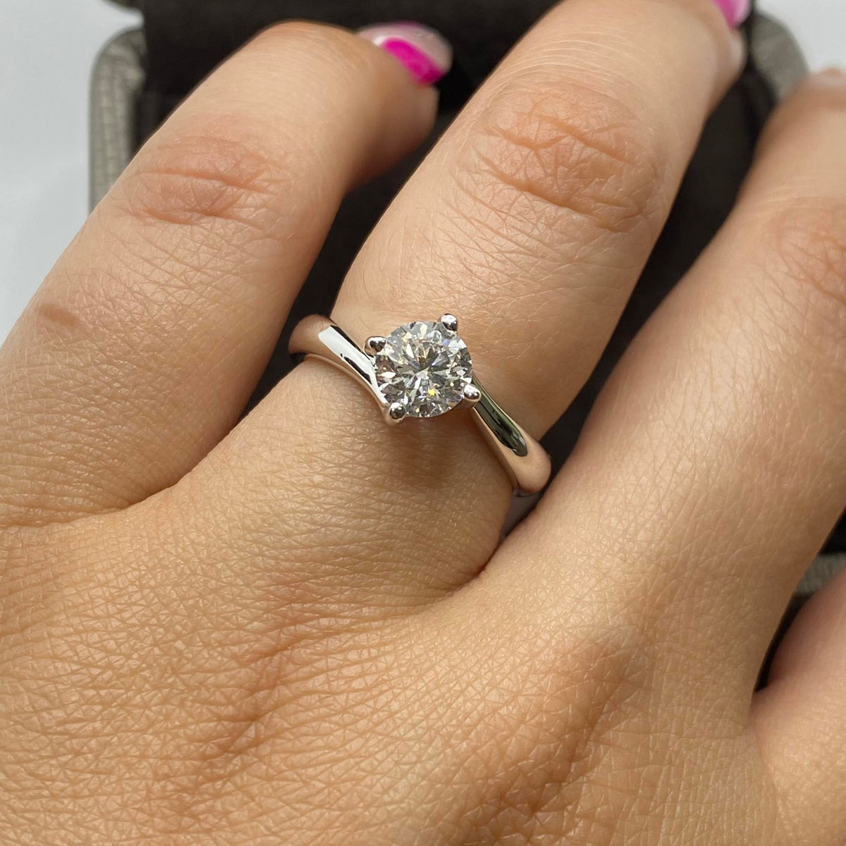 Anello Crivelli Solitario in Oro 18KT 18KT e Diamante Ct 1.00 HRD