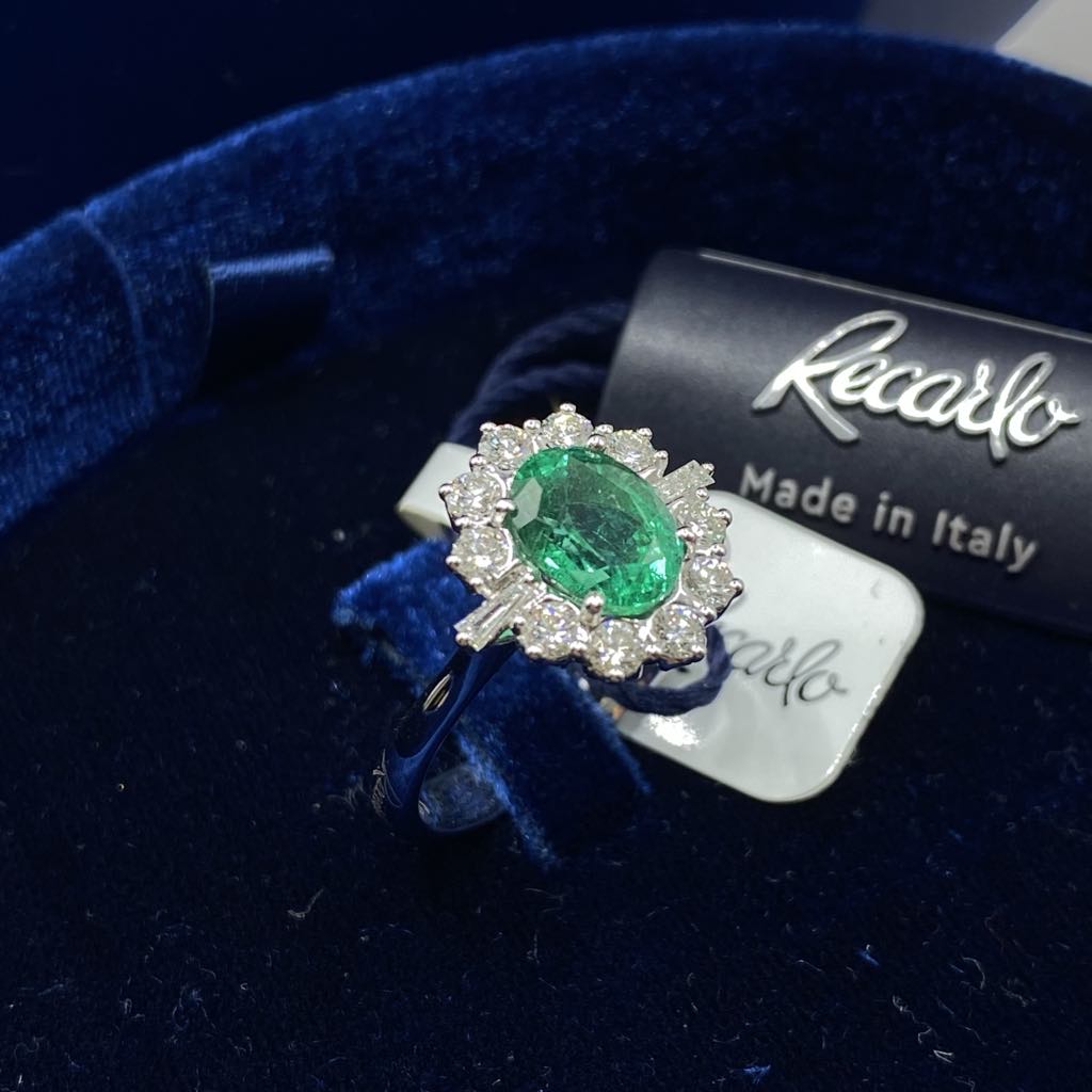Anello Recarlo con Diamanti e Smeraldo Ct 1,56
