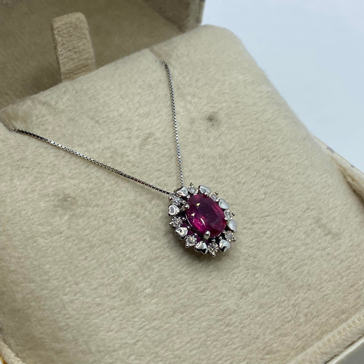 Collana Donna Oro 18KT con Rubino Ct. 1.60 e Diamanti