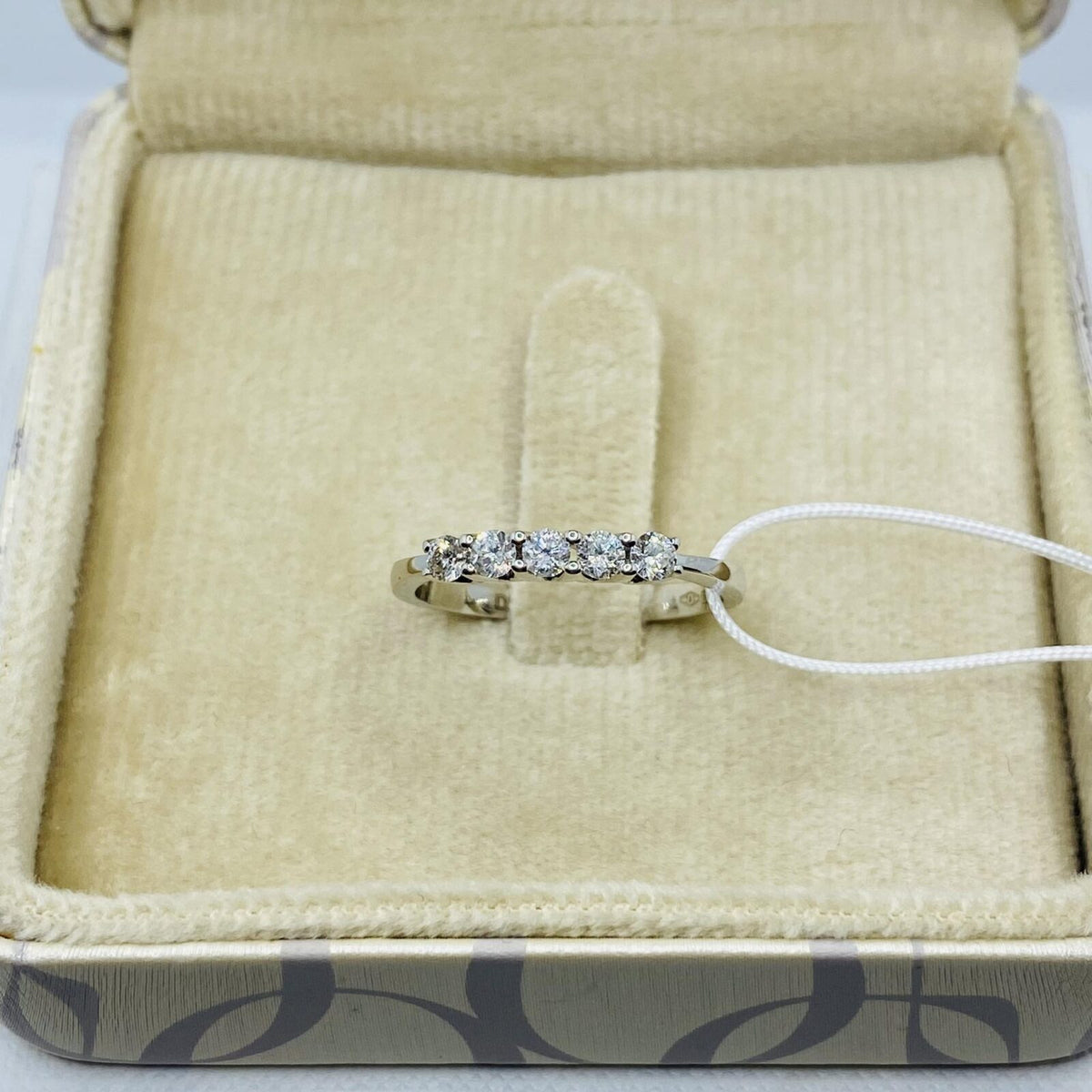 Anello Veretta a Cinque Donna Oro 18KT con Diamanti Ct. 0,35