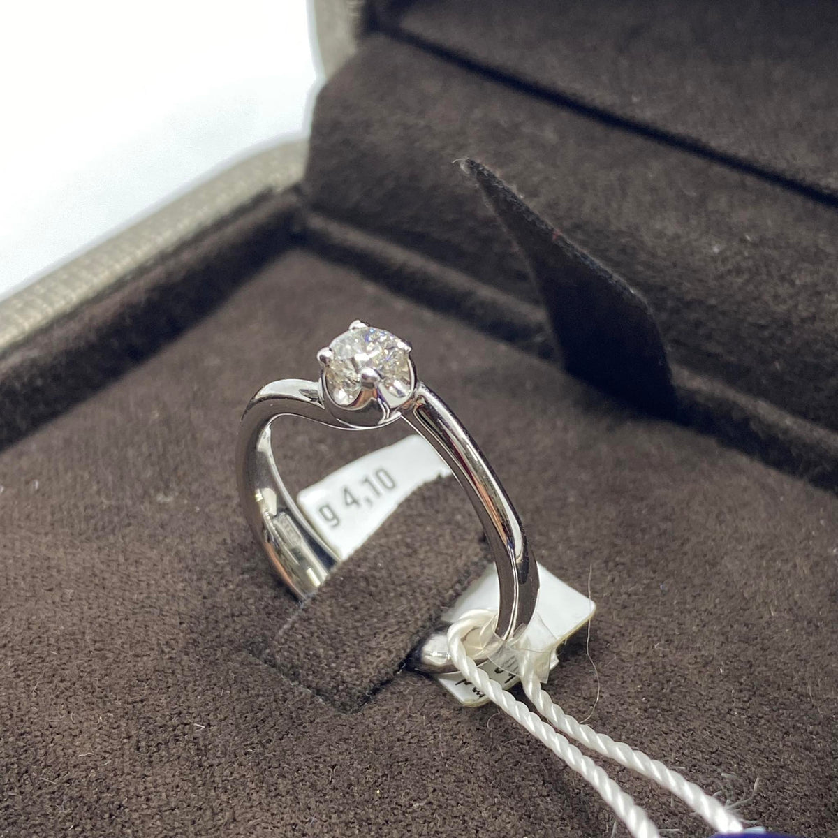 Anello Crivelli Solitario in Oro 18KT 18KT e Diamante Ct 0.27